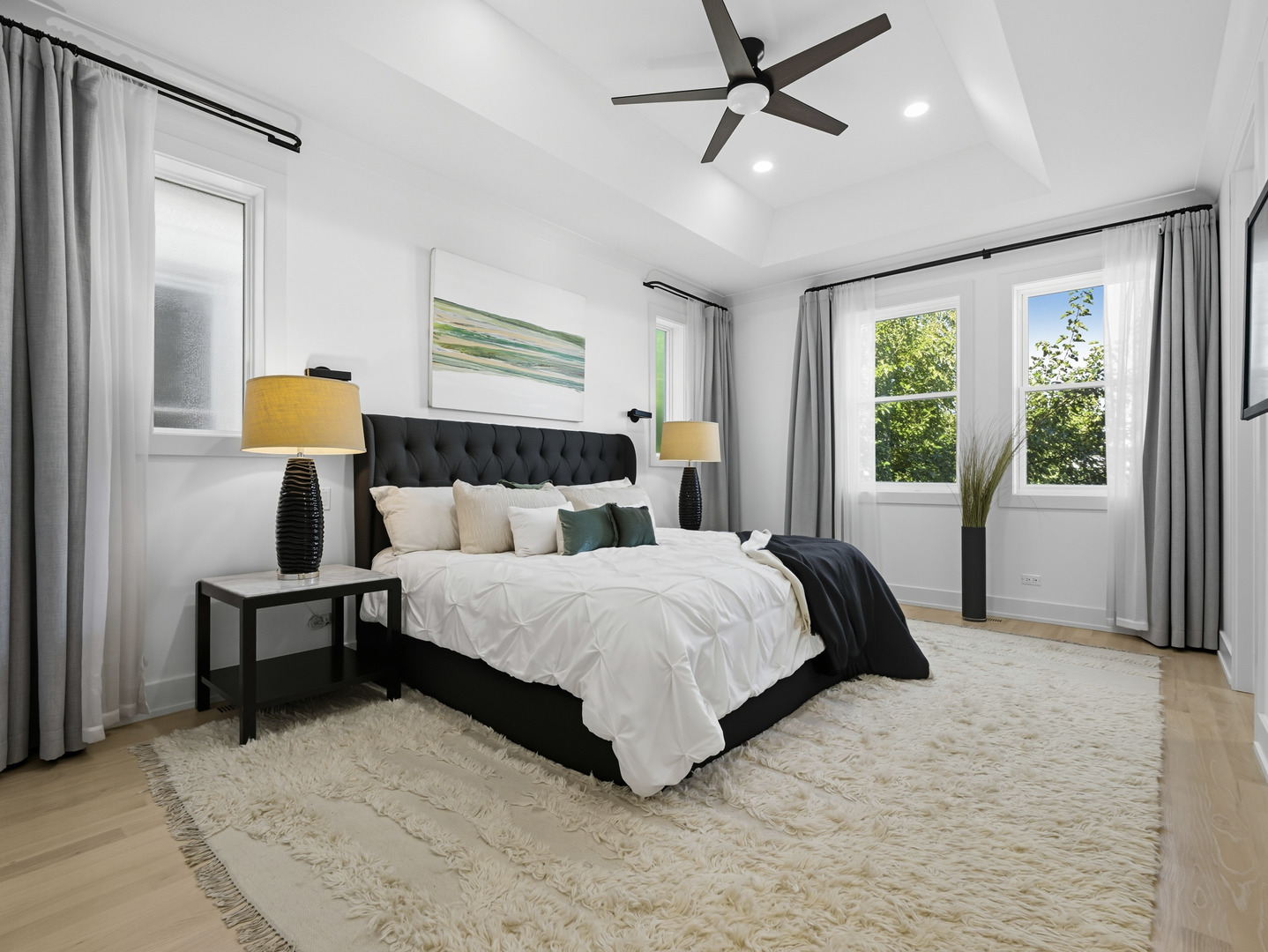 2906 N Woodard Street