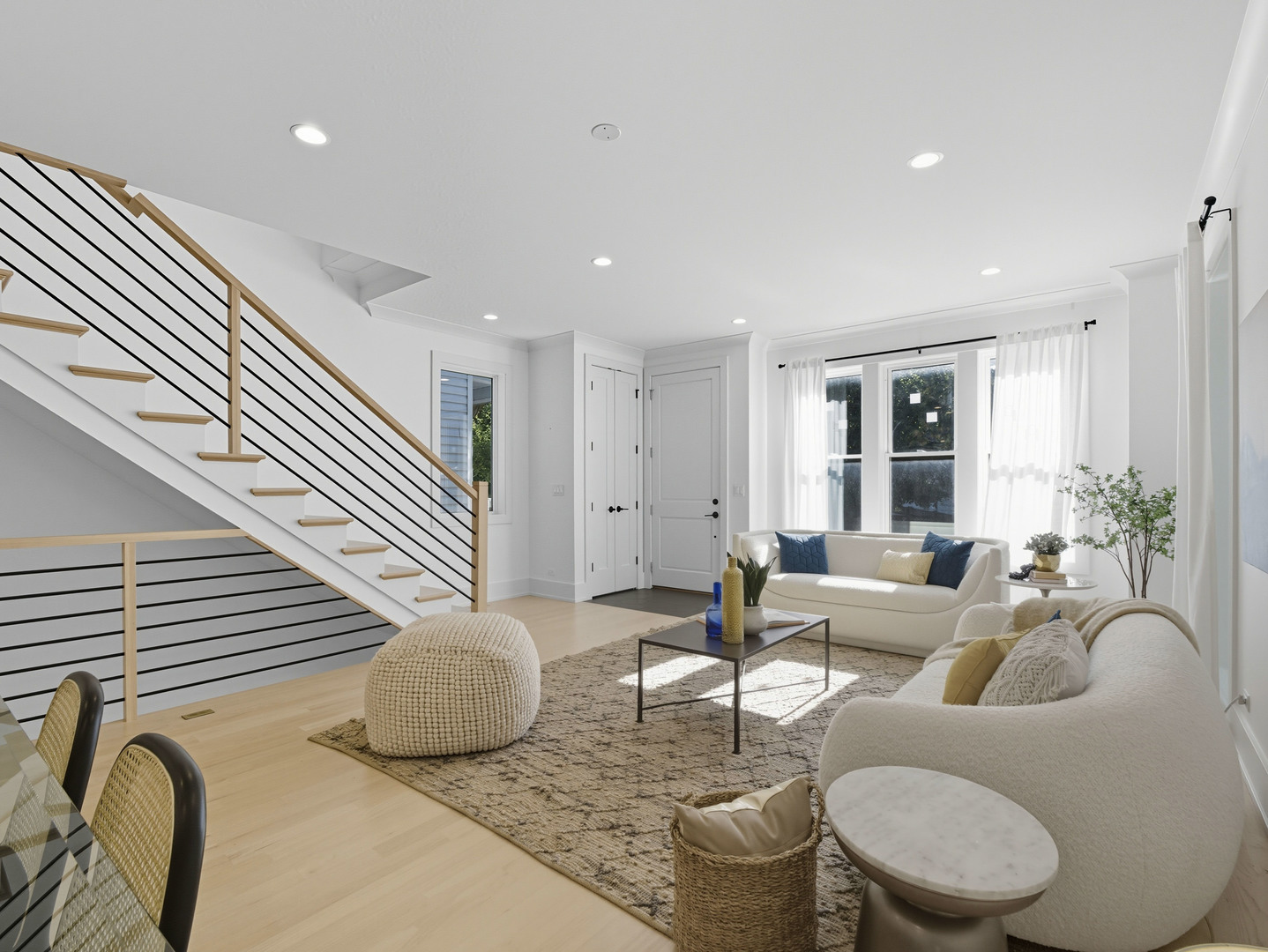 2906 N Woodard Street