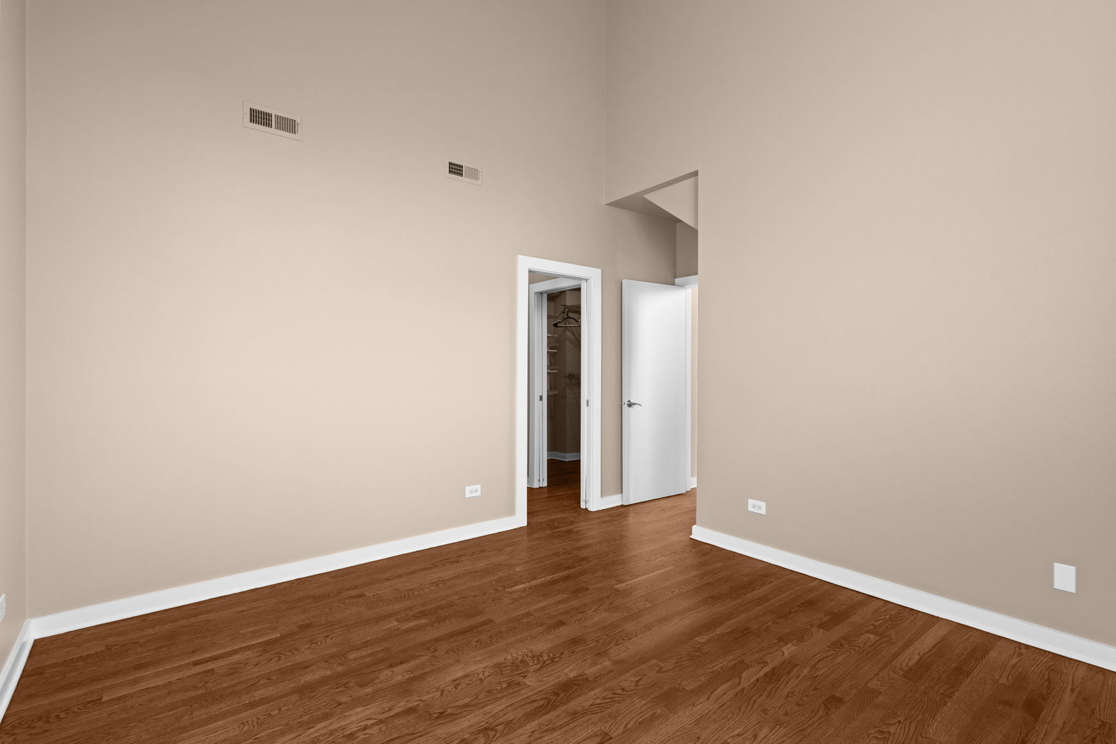 2150 W NORTH Avenue Unit: 2