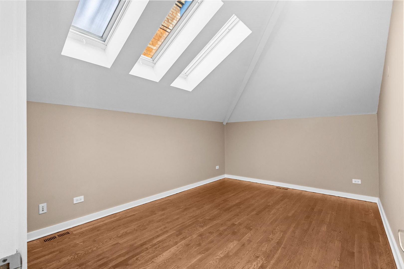 2150 W NORTH Avenue Unit: 2