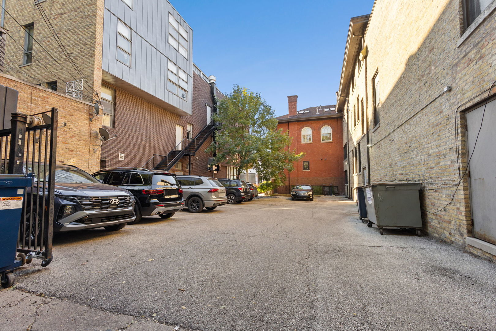 2150 W NORTH Avenue Unit: 2