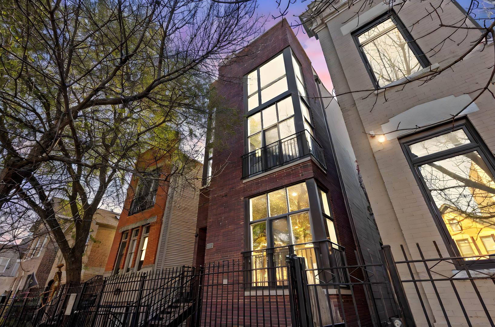 1621 W Pierce Avenue Unit: 1