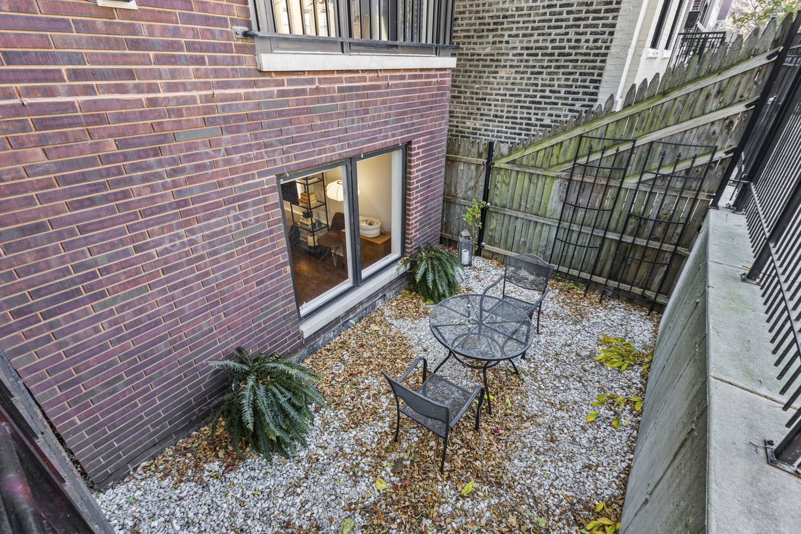 1621 W Pierce Avenue Unit: 1
