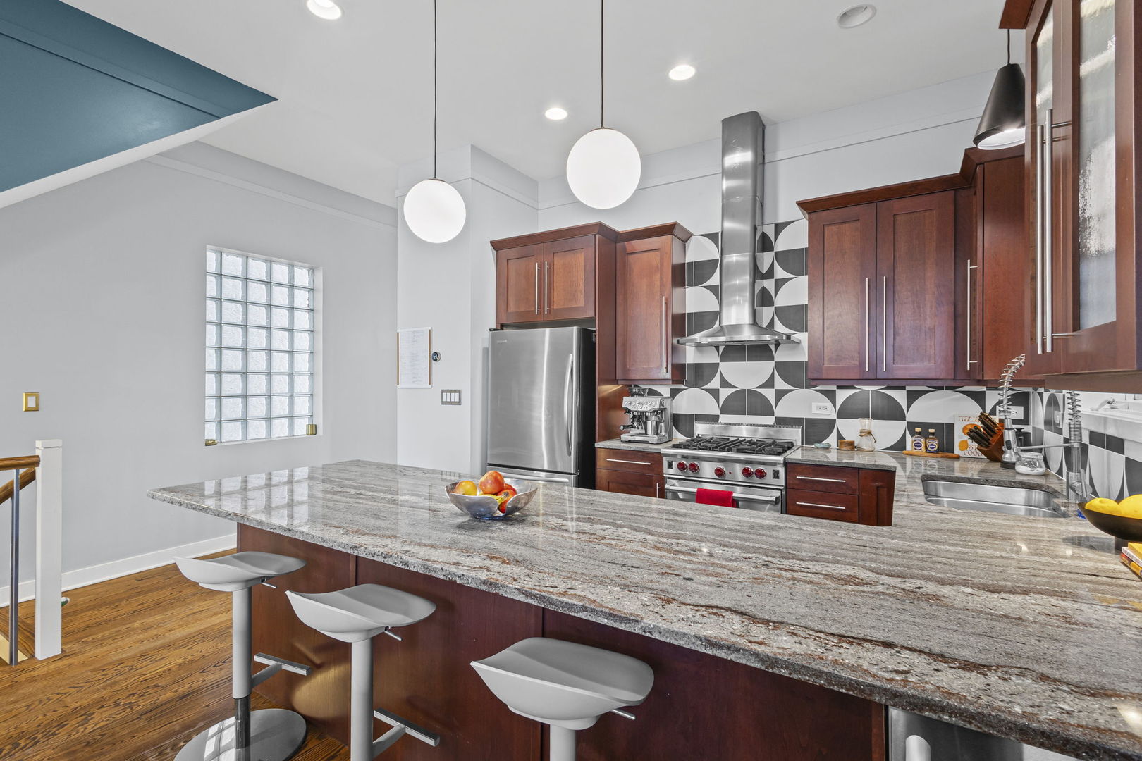 1621 W Pierce Avenue Unit: 1
