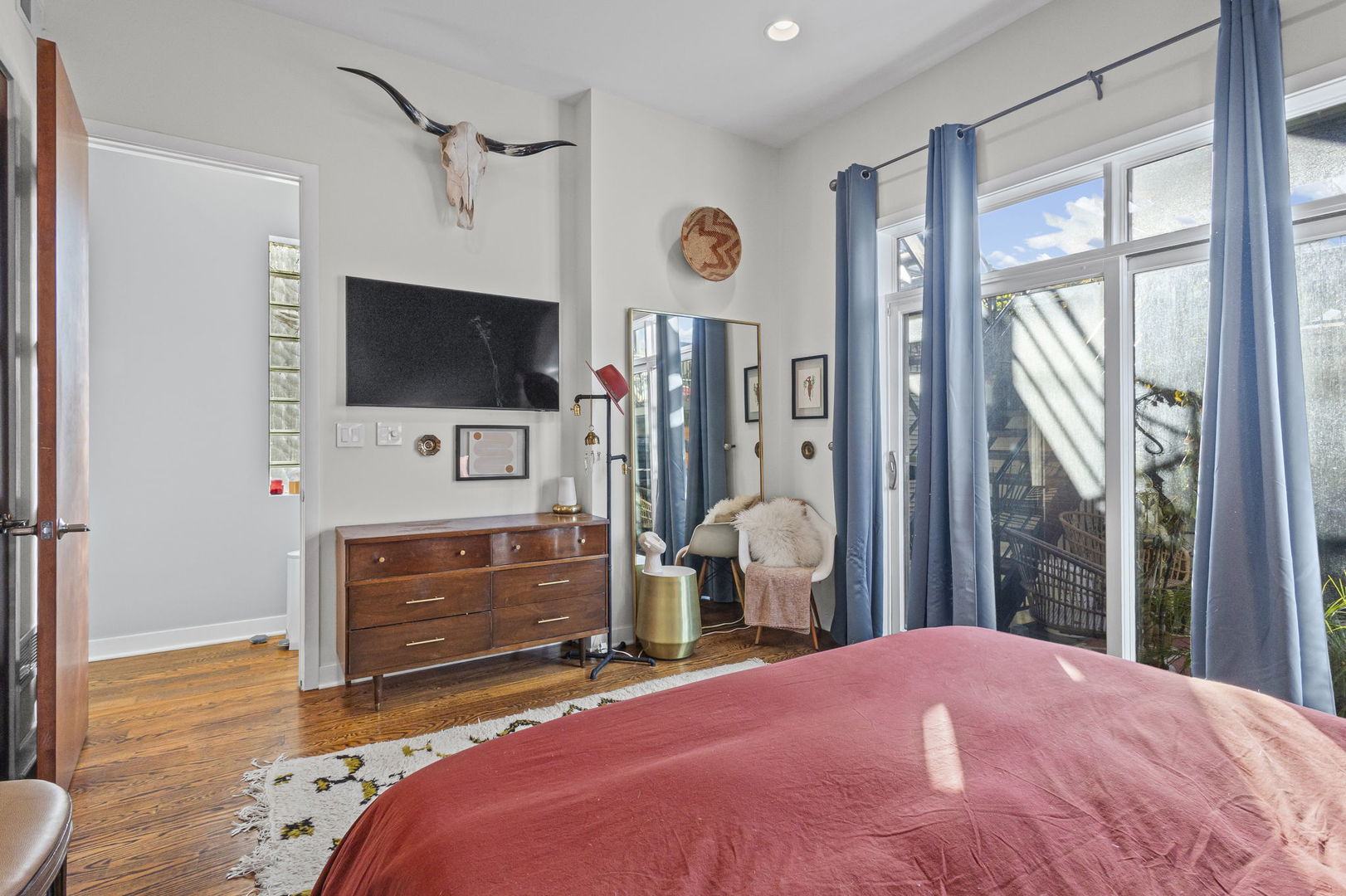 1621 W Pierce Avenue Unit: 1