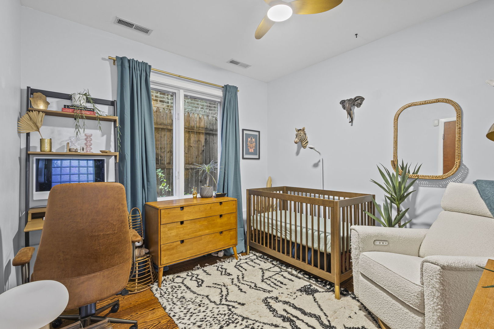 1621 W Pierce Avenue Unit: 1