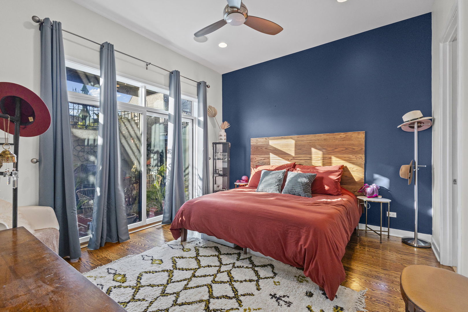 1621 W Pierce Avenue Unit: 1
