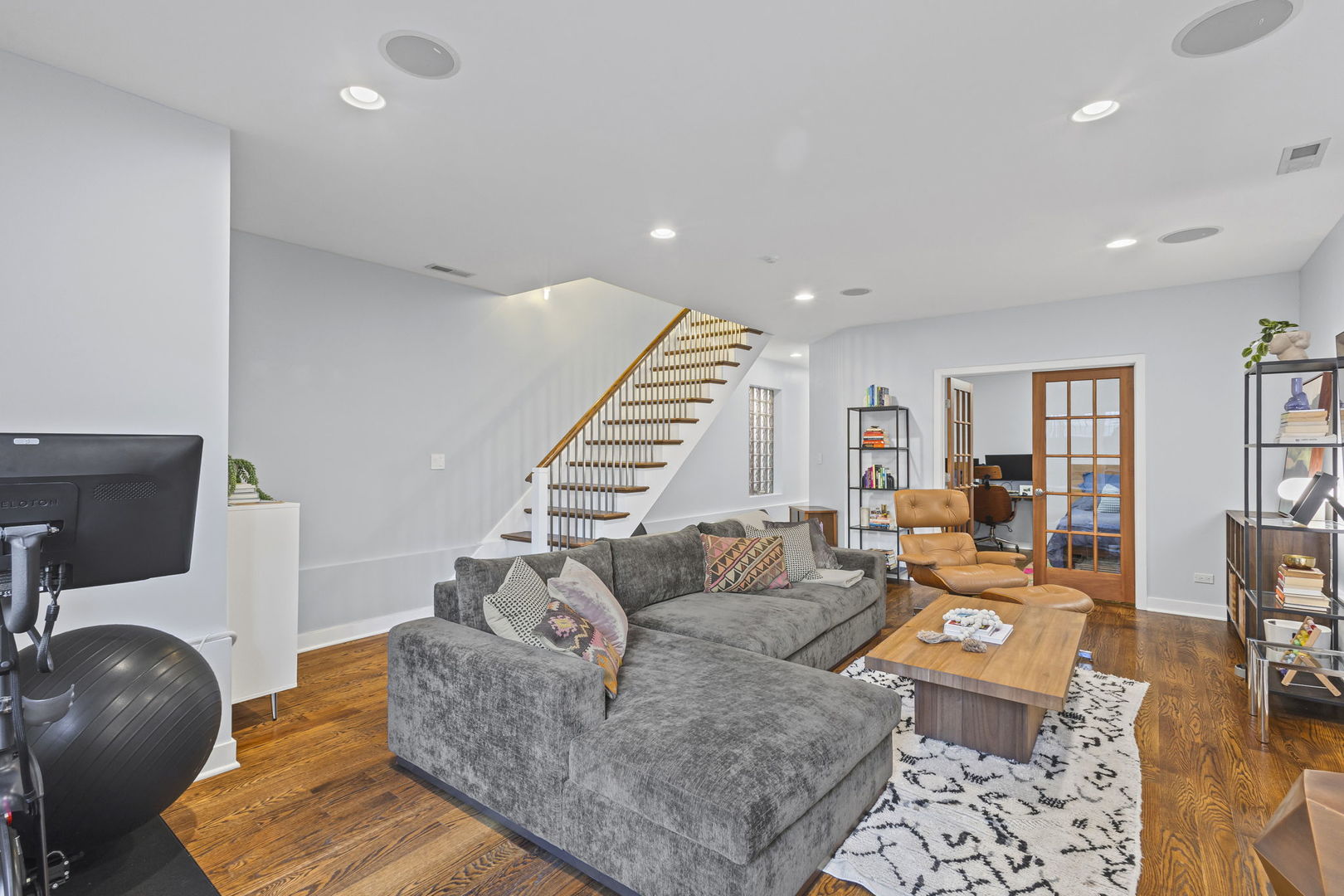 1621 W Pierce Avenue Unit: 1