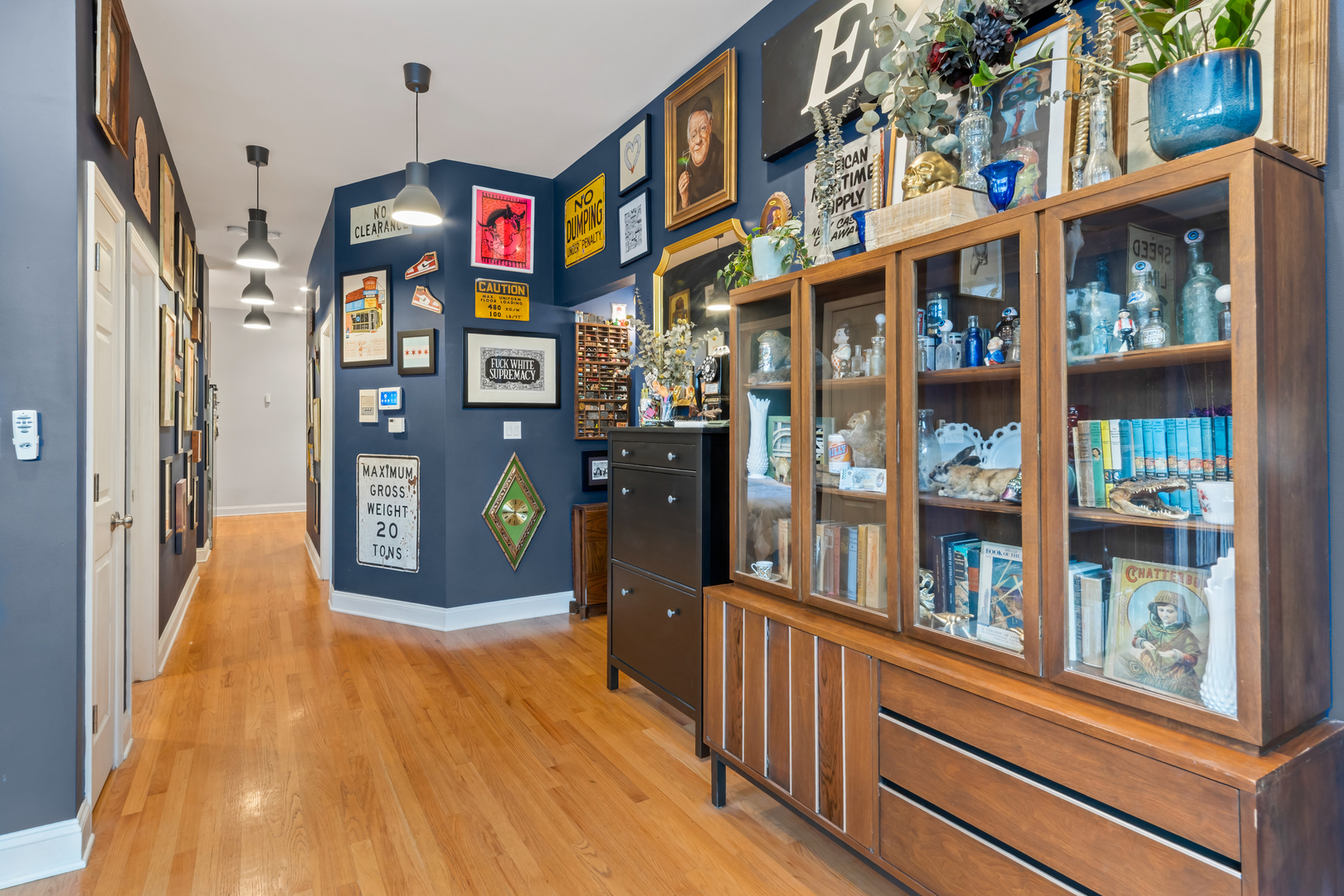 2558 W Haddon Avenue Unit: 1