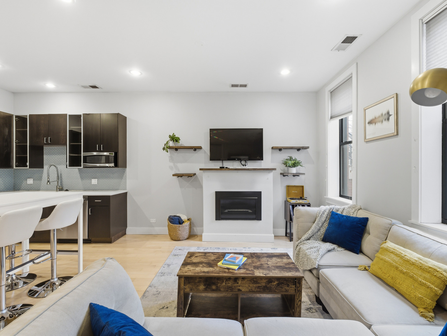 1523 N Wood Street Unit: 1