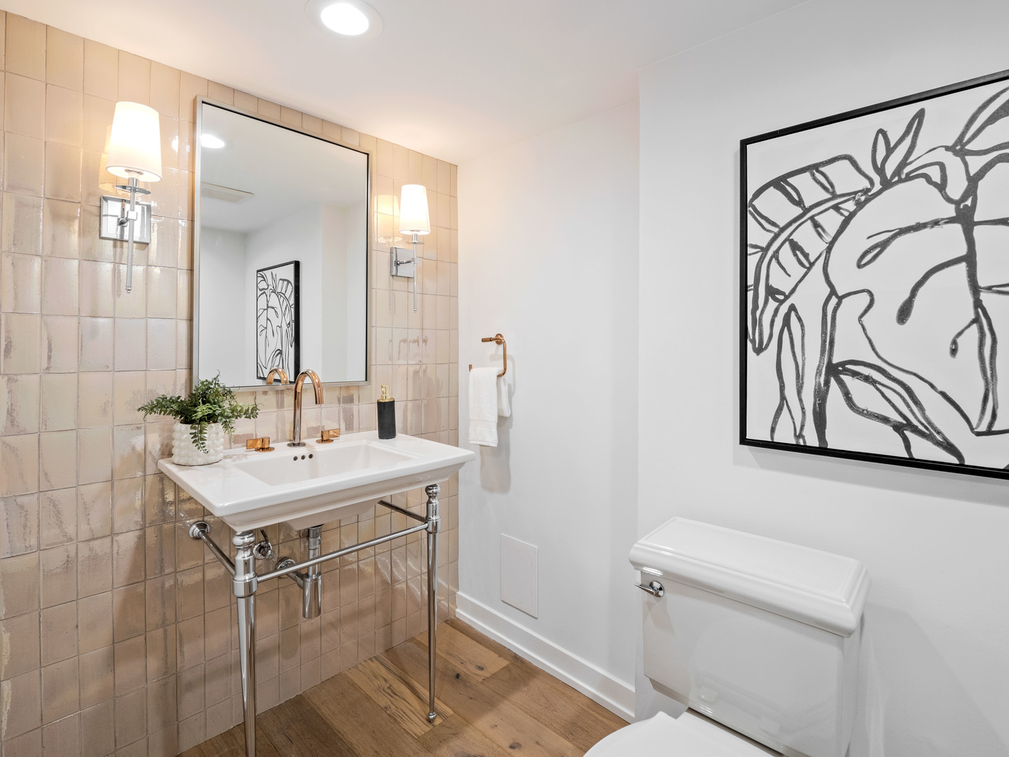 200 E Delaware Place Unit: 8-9C