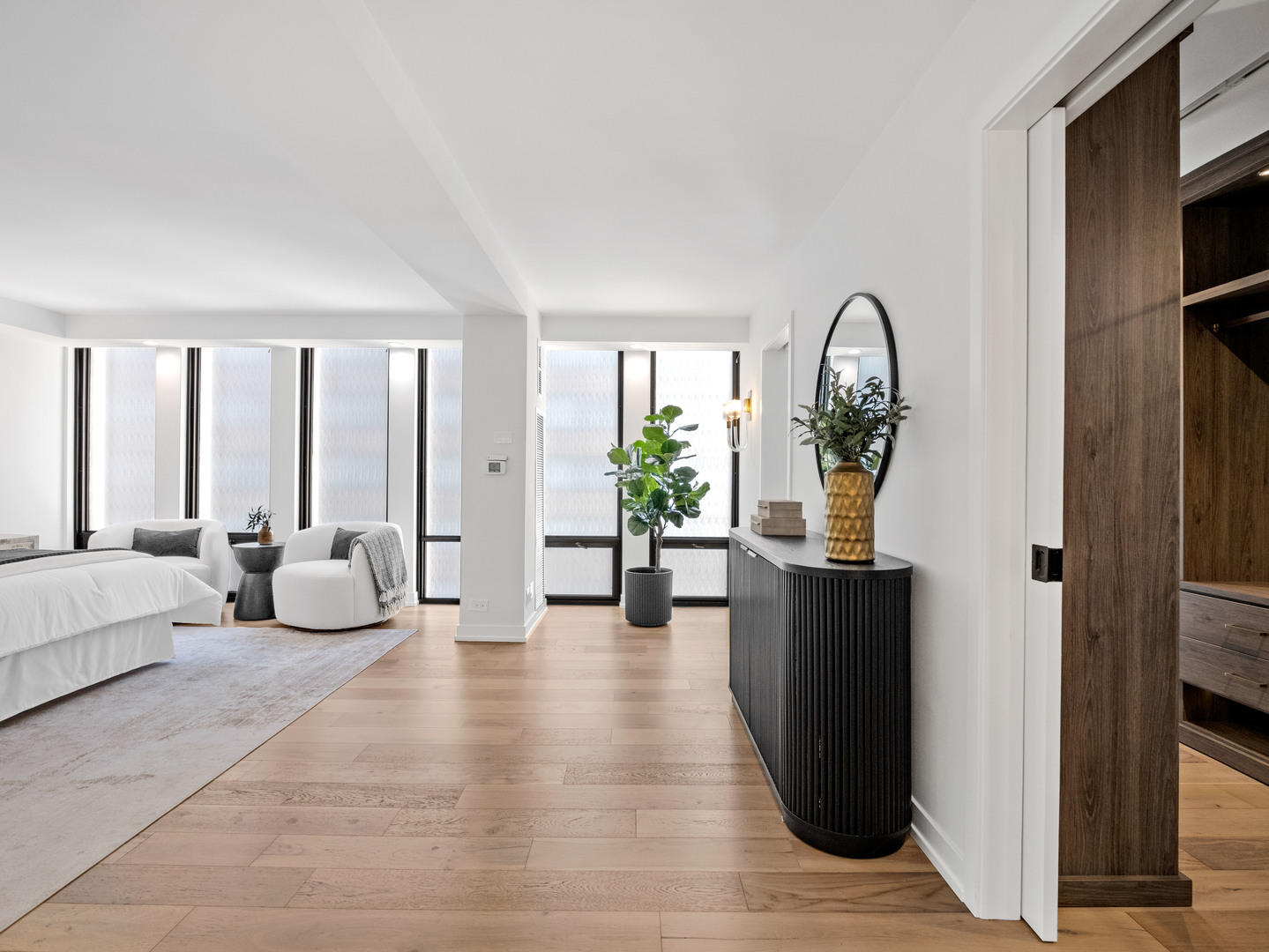 200 E Delaware Place Unit: 8-9C