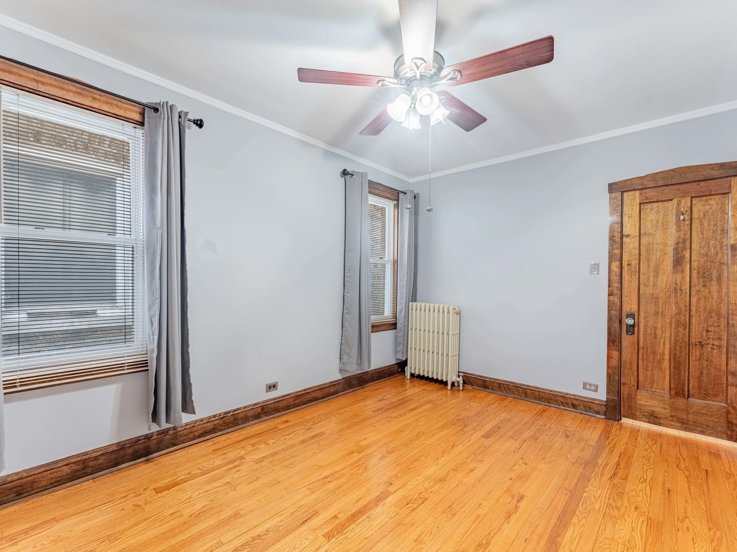 5248 W Wellington Avenue