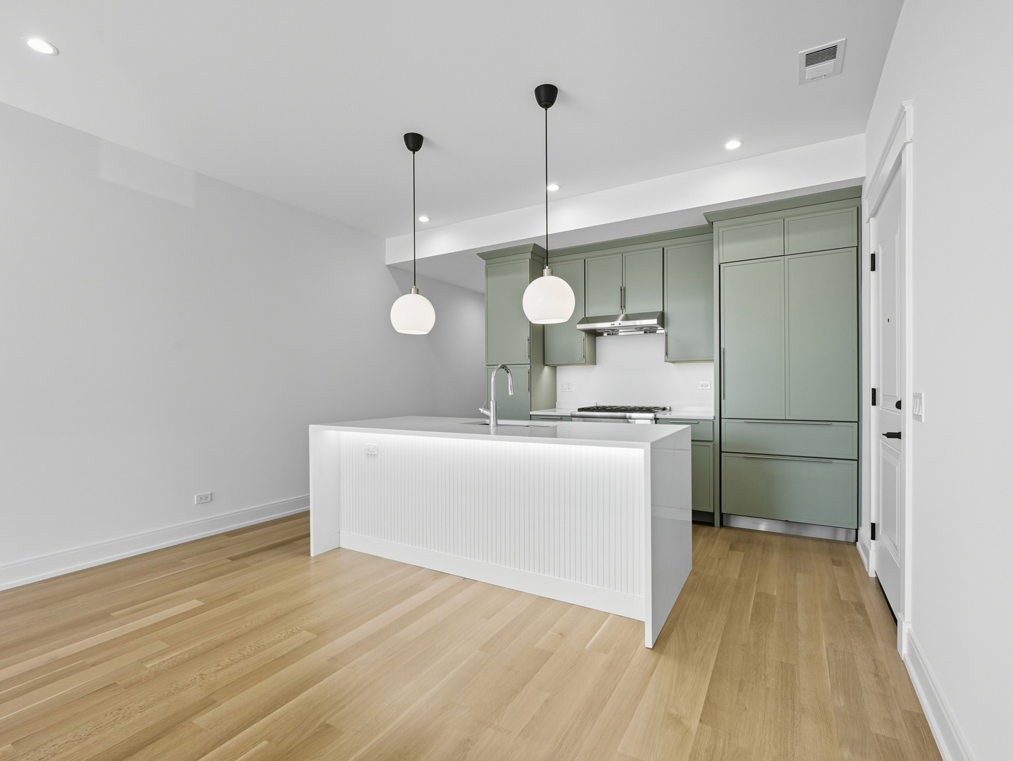 2471 N Clybourn Avenue Unit: 1