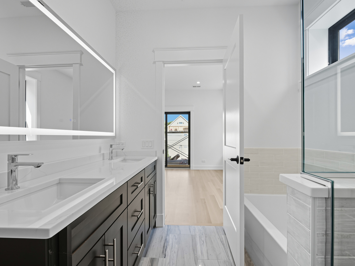 2471 N Clybourn Avenue Unit: 1