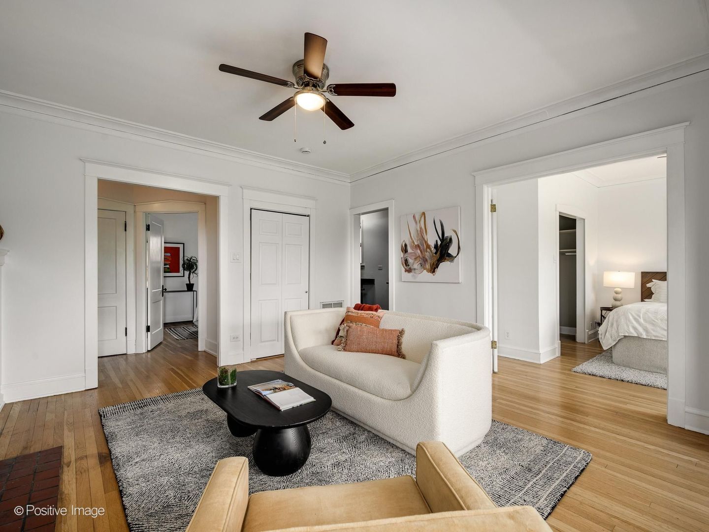 1310 W Montrose Avenue Unit: 3