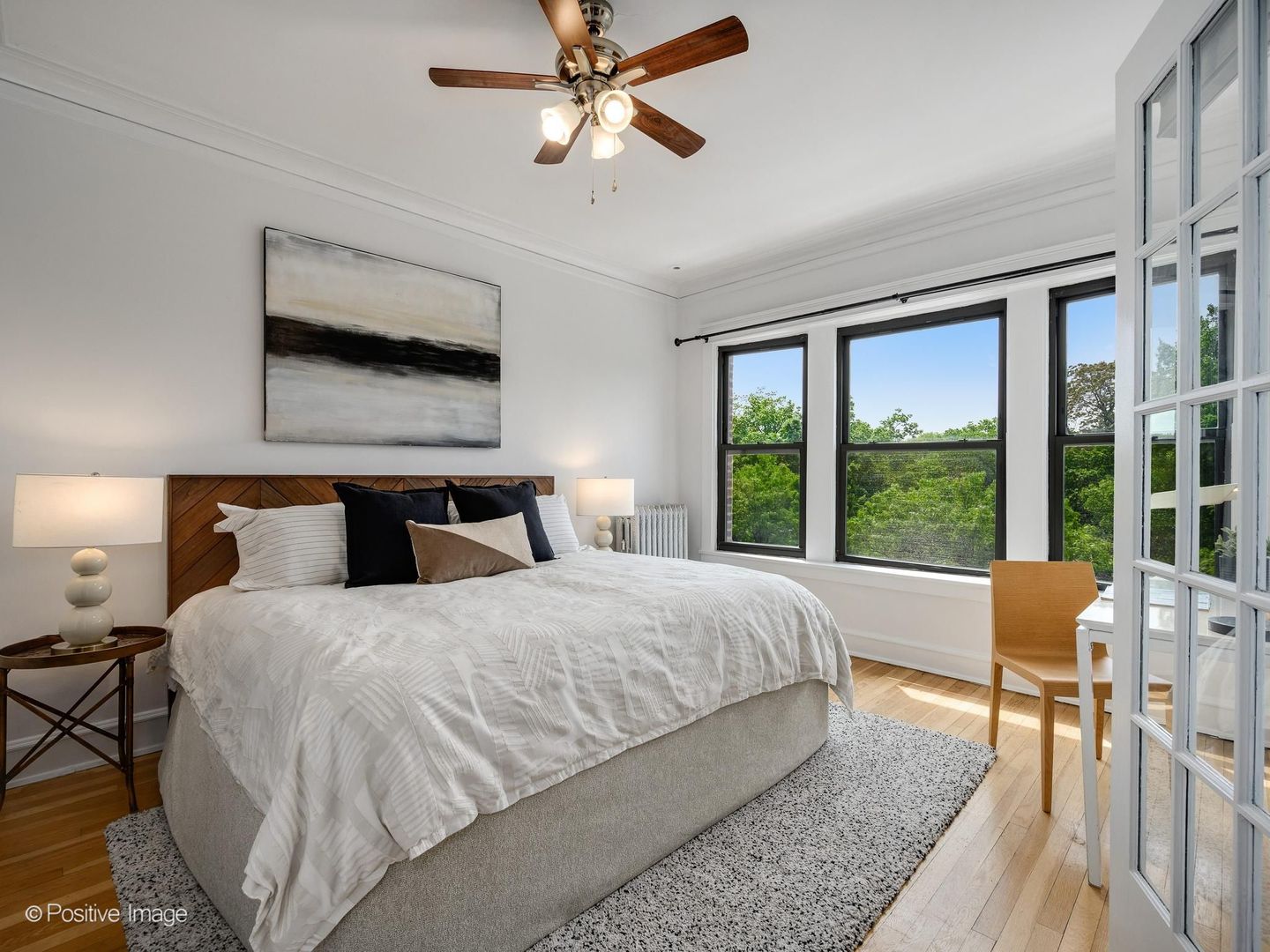 1310 W Montrose Avenue Unit: 3