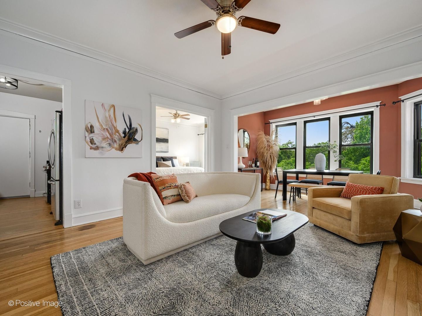 1310 W Montrose Avenue Unit: 3