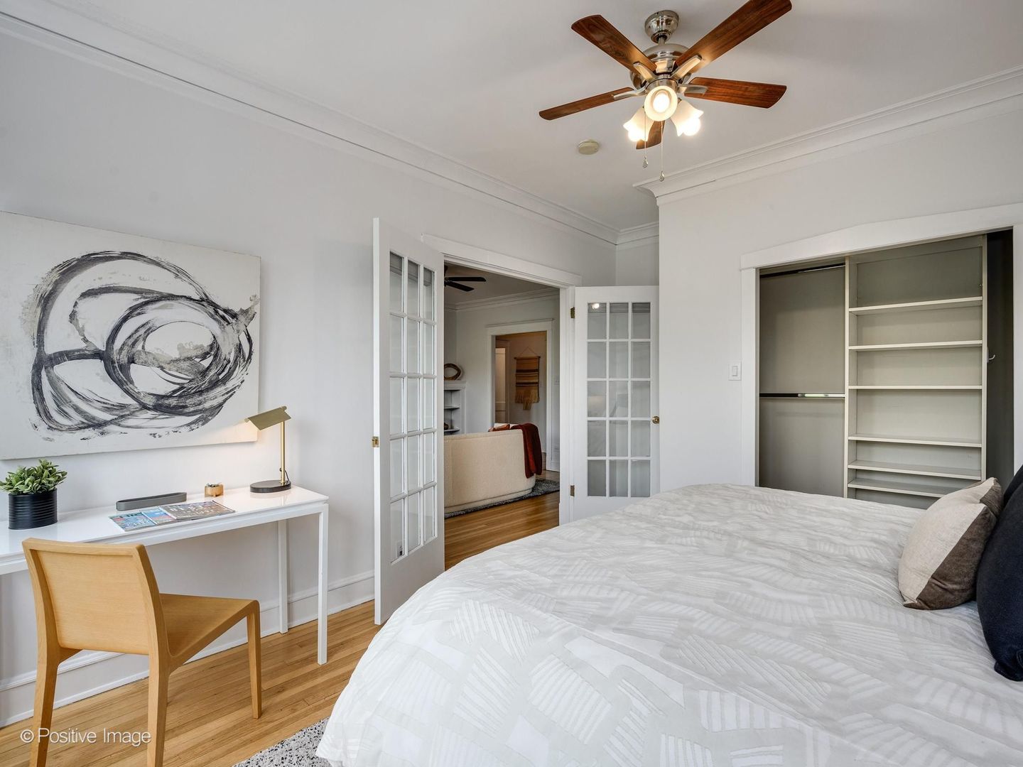 1310 W Montrose Avenue Unit: 3