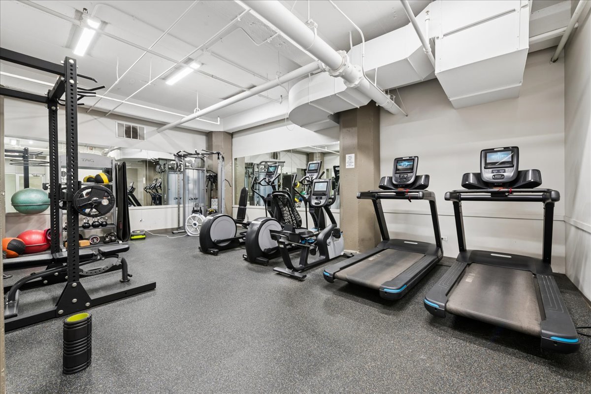 124 W Polk Street Unit: 903