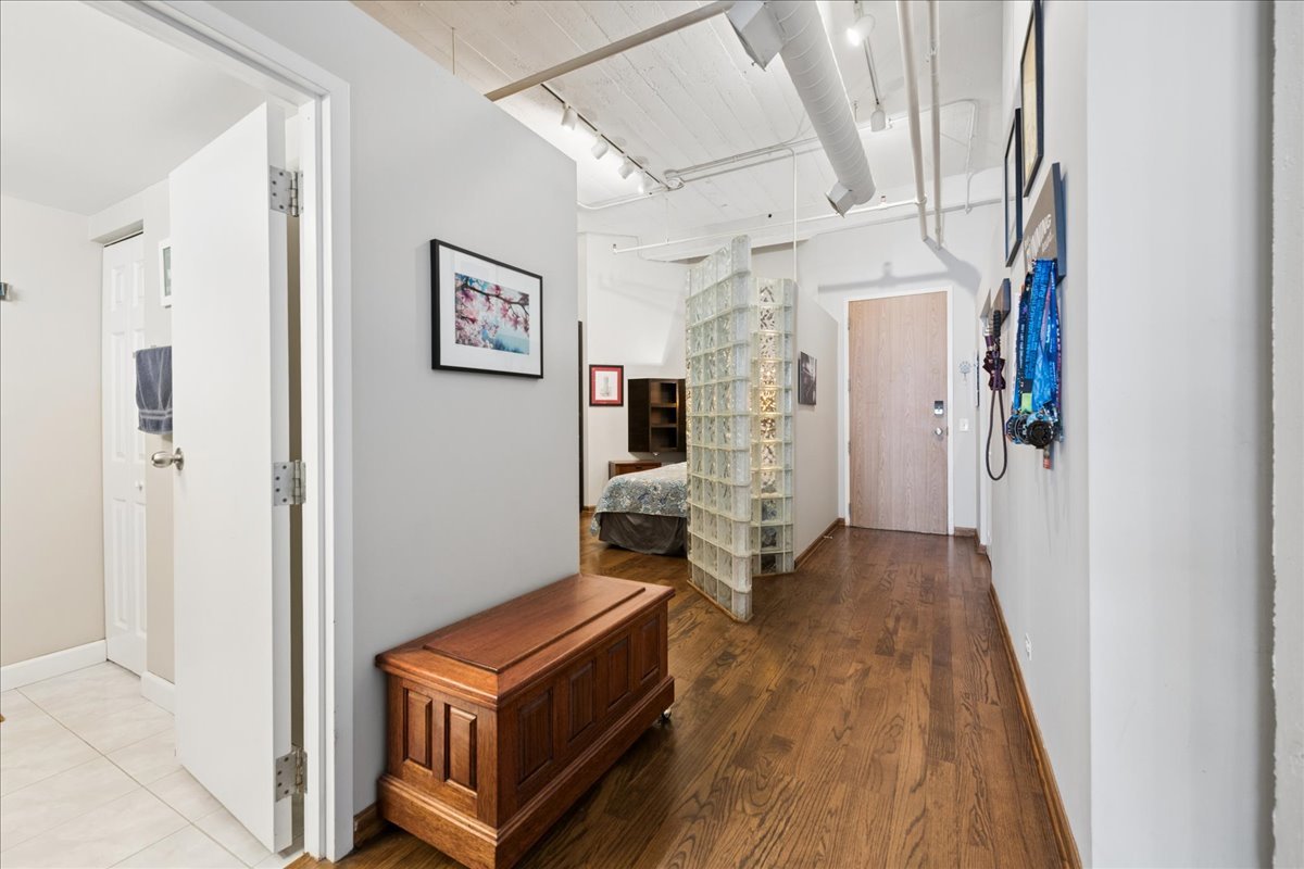 124 W Polk Street Unit: 903