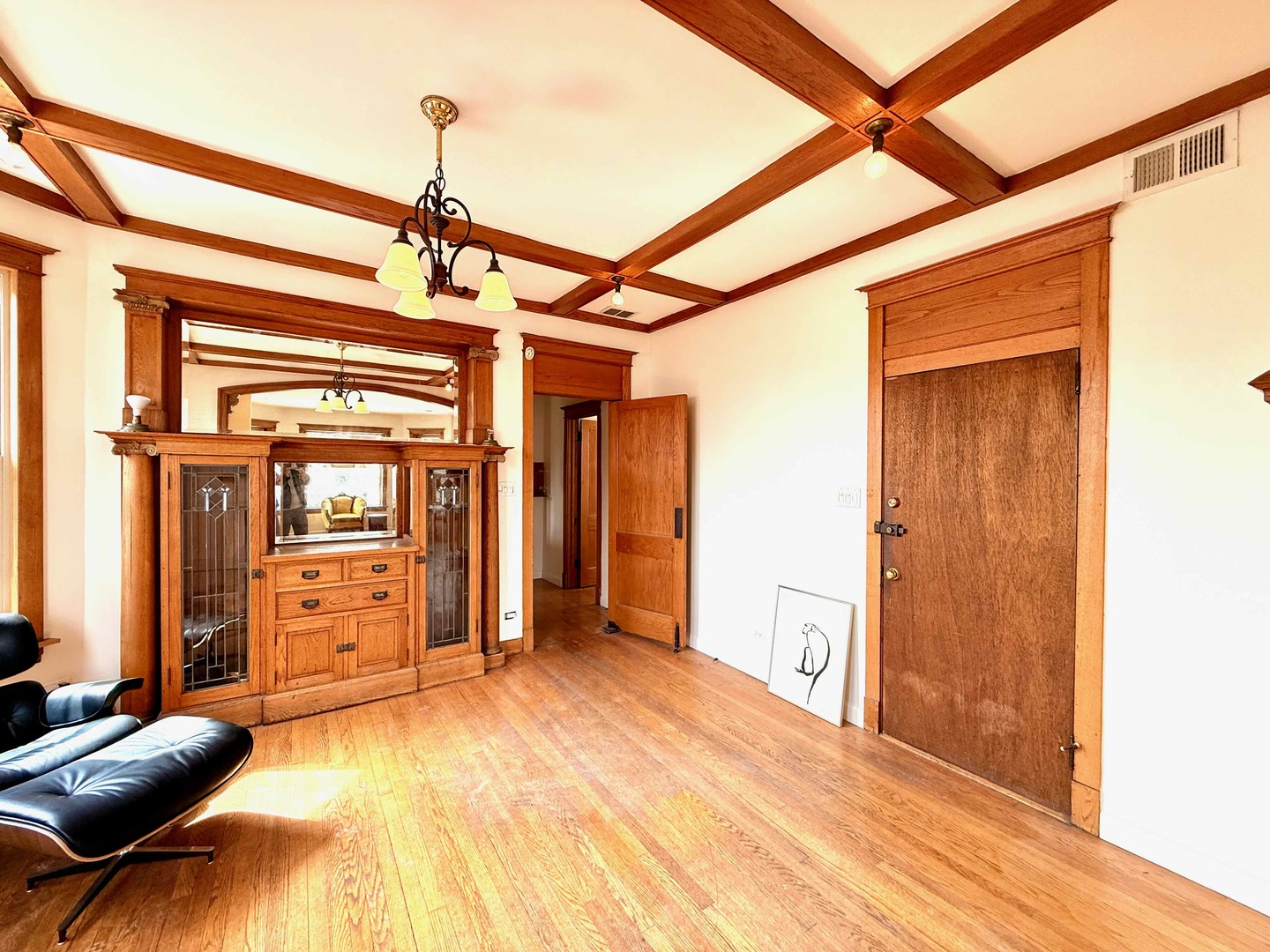 2414 N Spaulding Avenue Unit: 2f