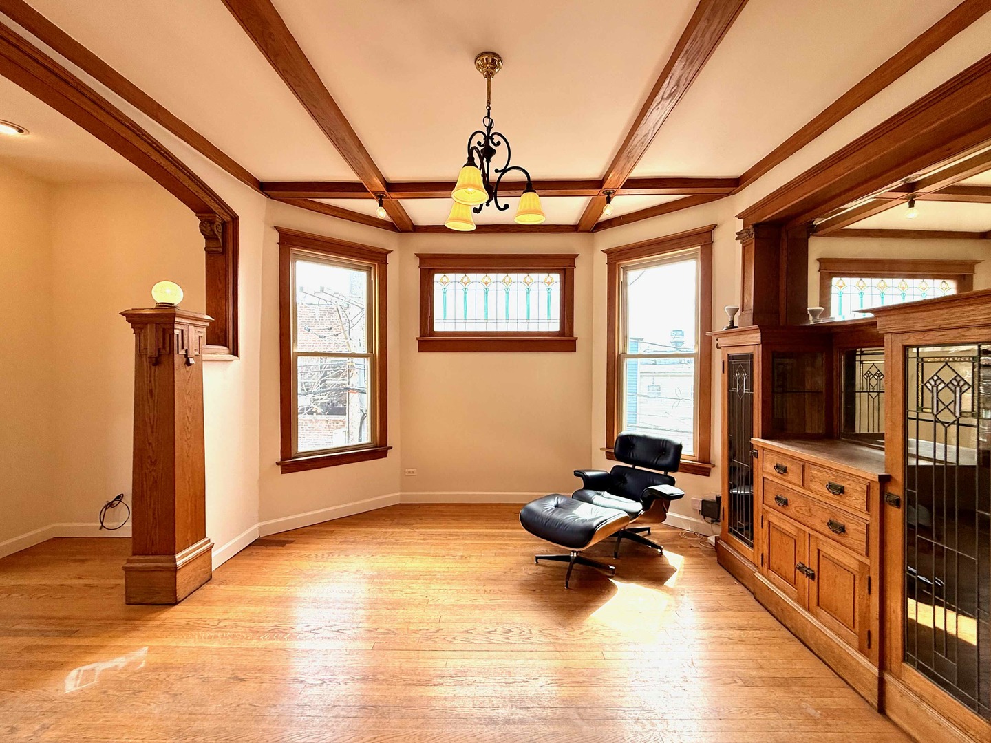 2414 N Spaulding Avenue Unit: 2f