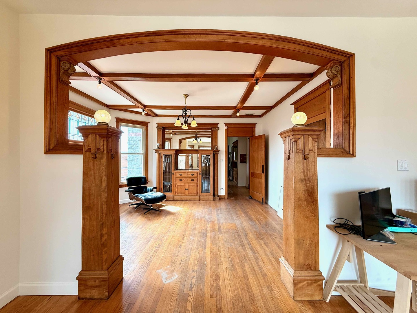 2414 N Spaulding Avenue Unit: 2f