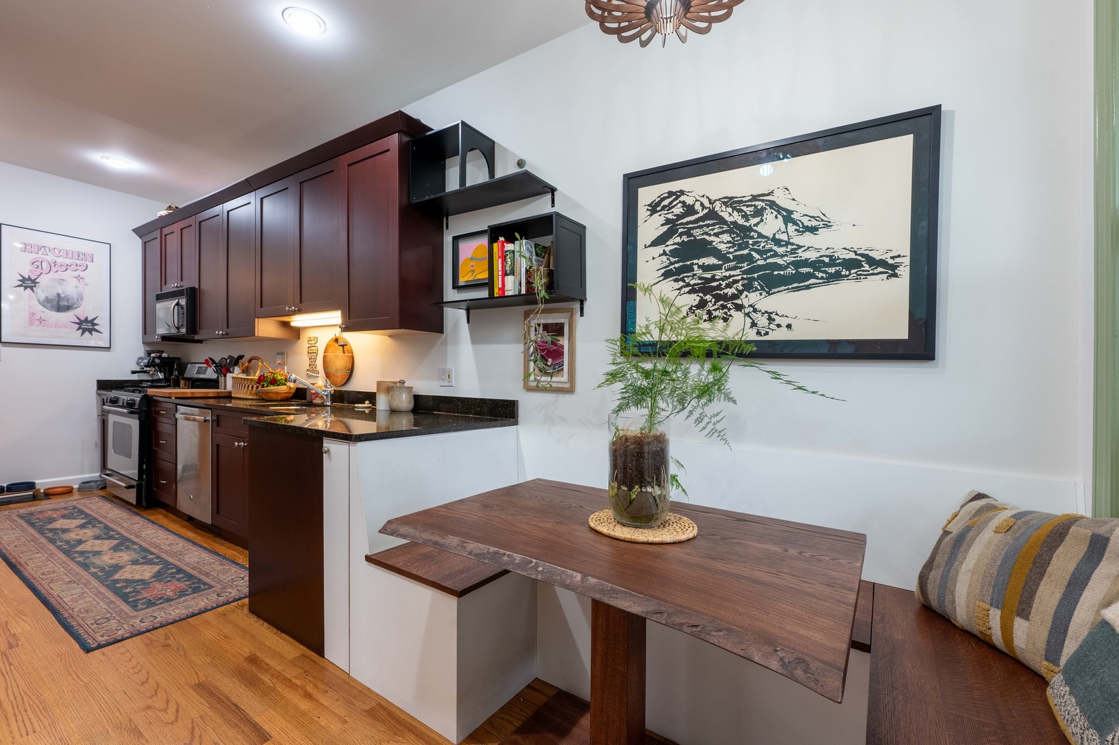 3233 W Palmer Street Unit: 2