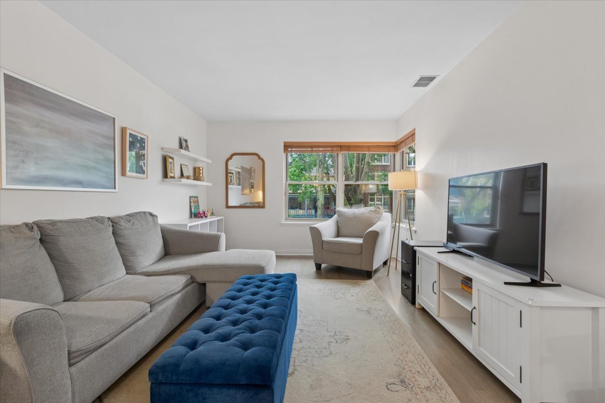 4939 N Wolcott Avenue Unit: 1A