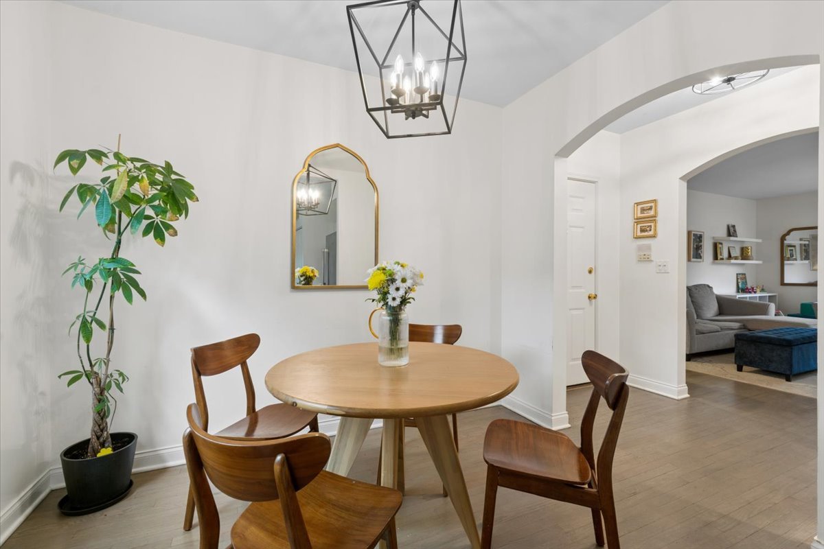 4939 N Wolcott Avenue Unit: 1A