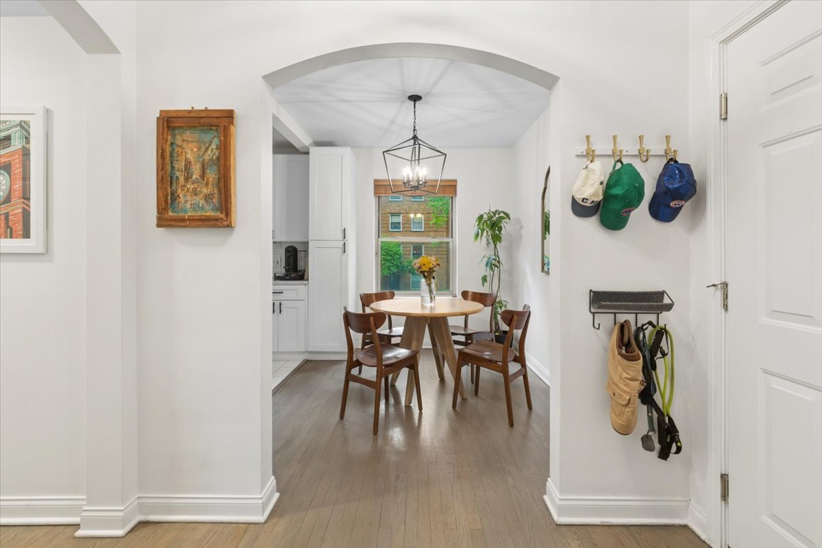 4939 N Wolcott Avenue Unit: 1A