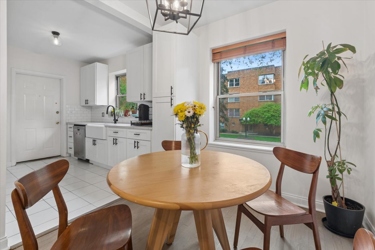 4939 N Wolcott Avenue Unit: 1A