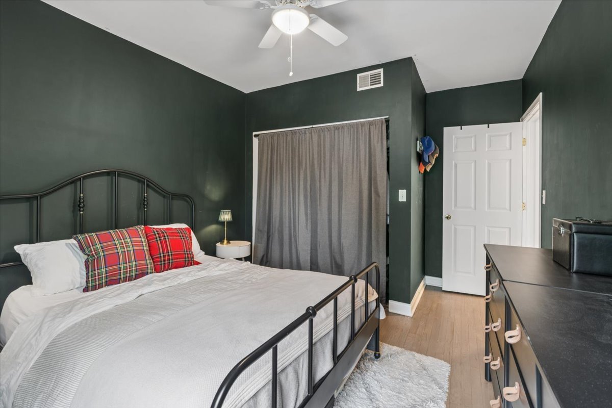 4939 N Wolcott Avenue Unit: 1A