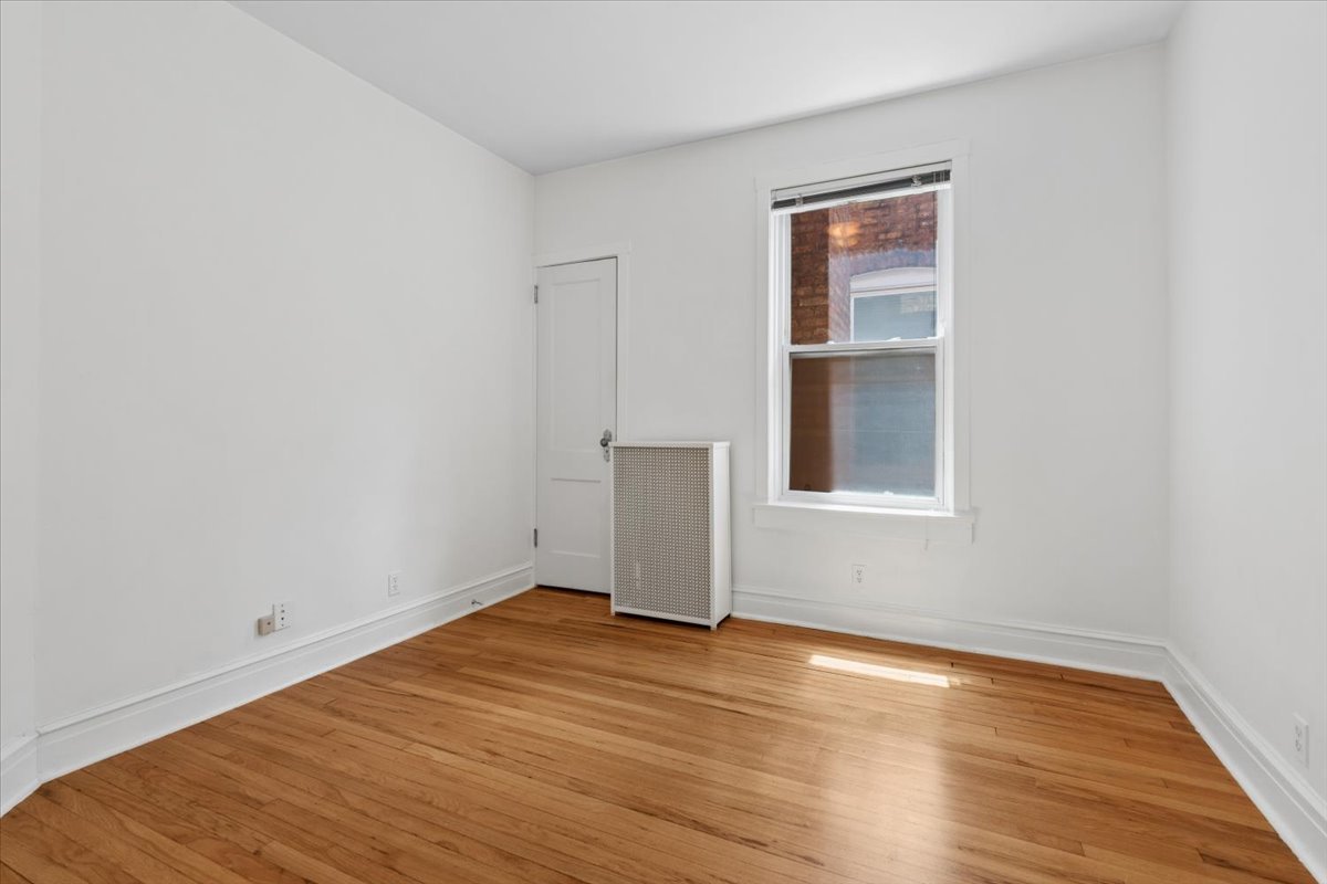 832 W Lakeside Place Unit: 3S