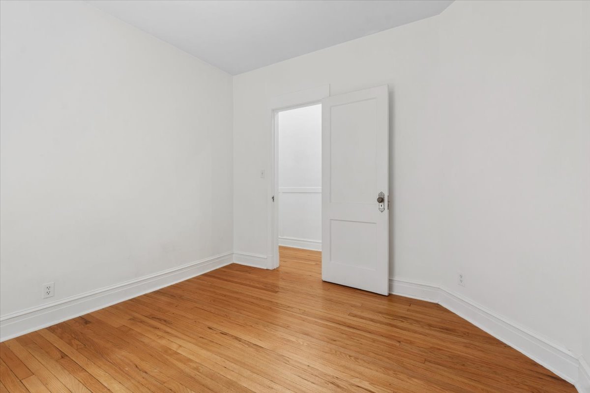 832 W Lakeside Place Unit: 3S