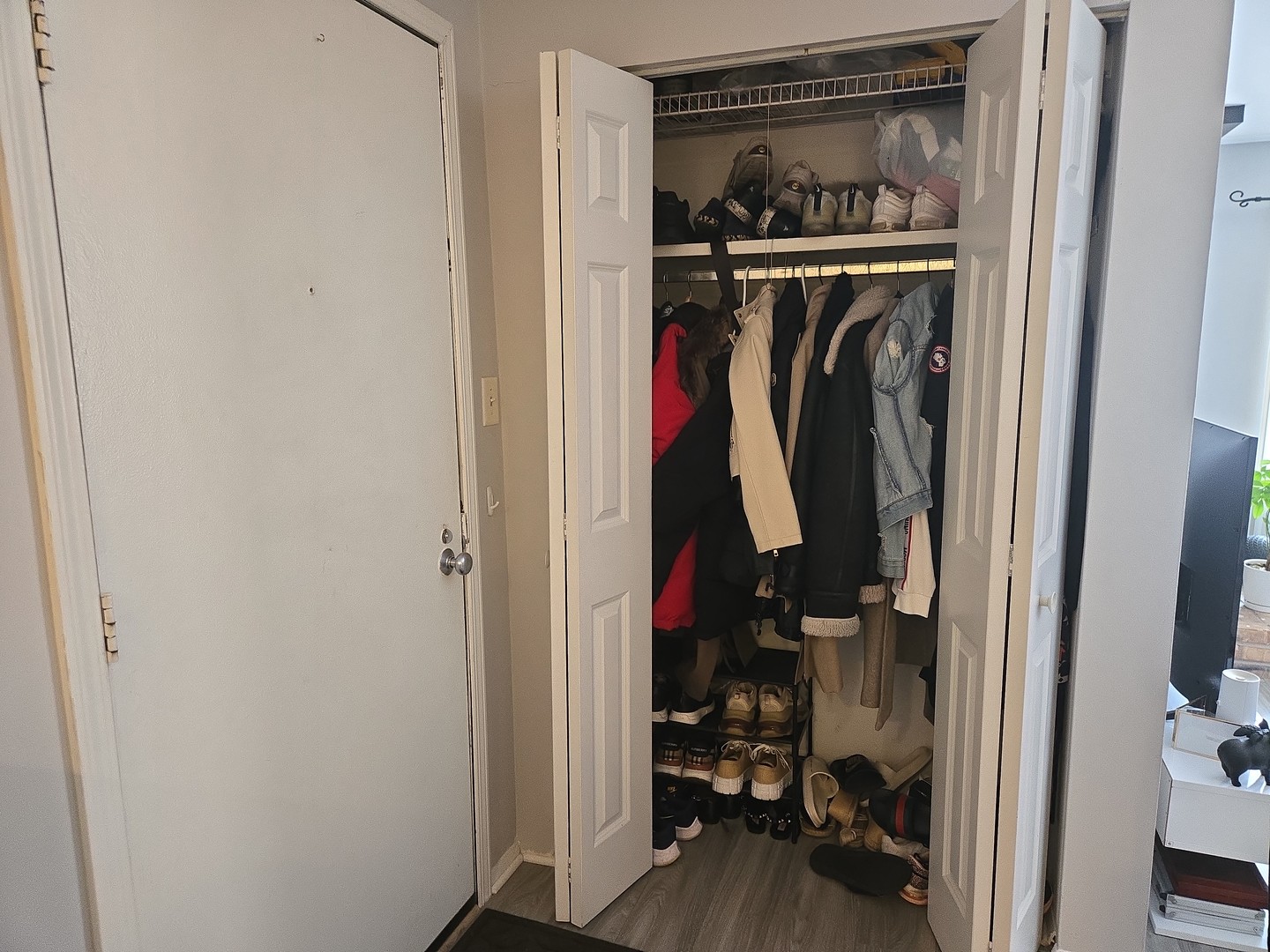 6151 Knoll Wood Road Unit: 305