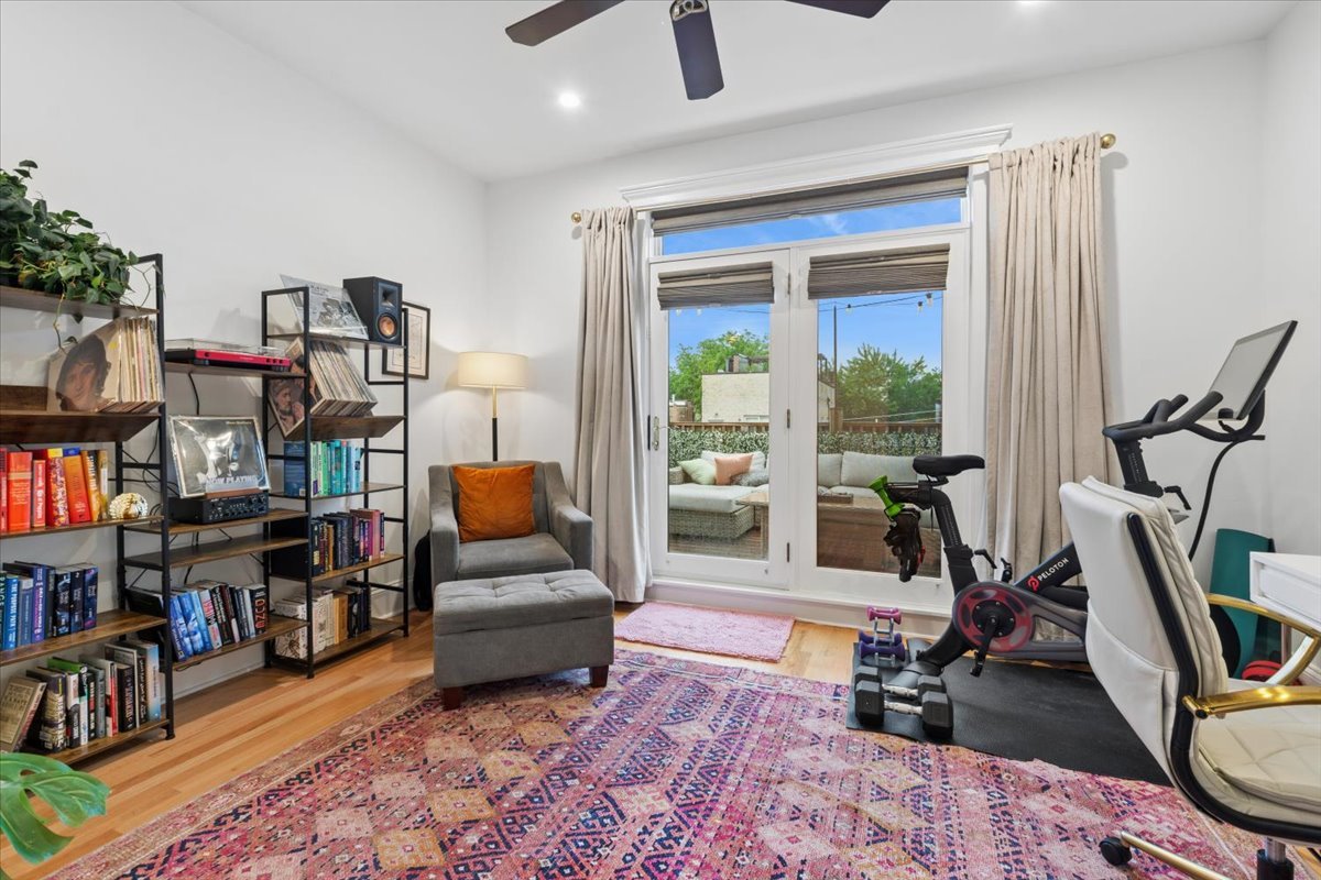 867 N Paulina Street Unit: 3S