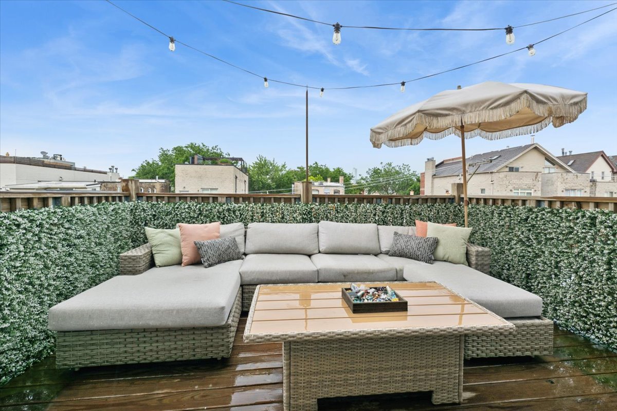 867 N Paulina Street Unit: 3S