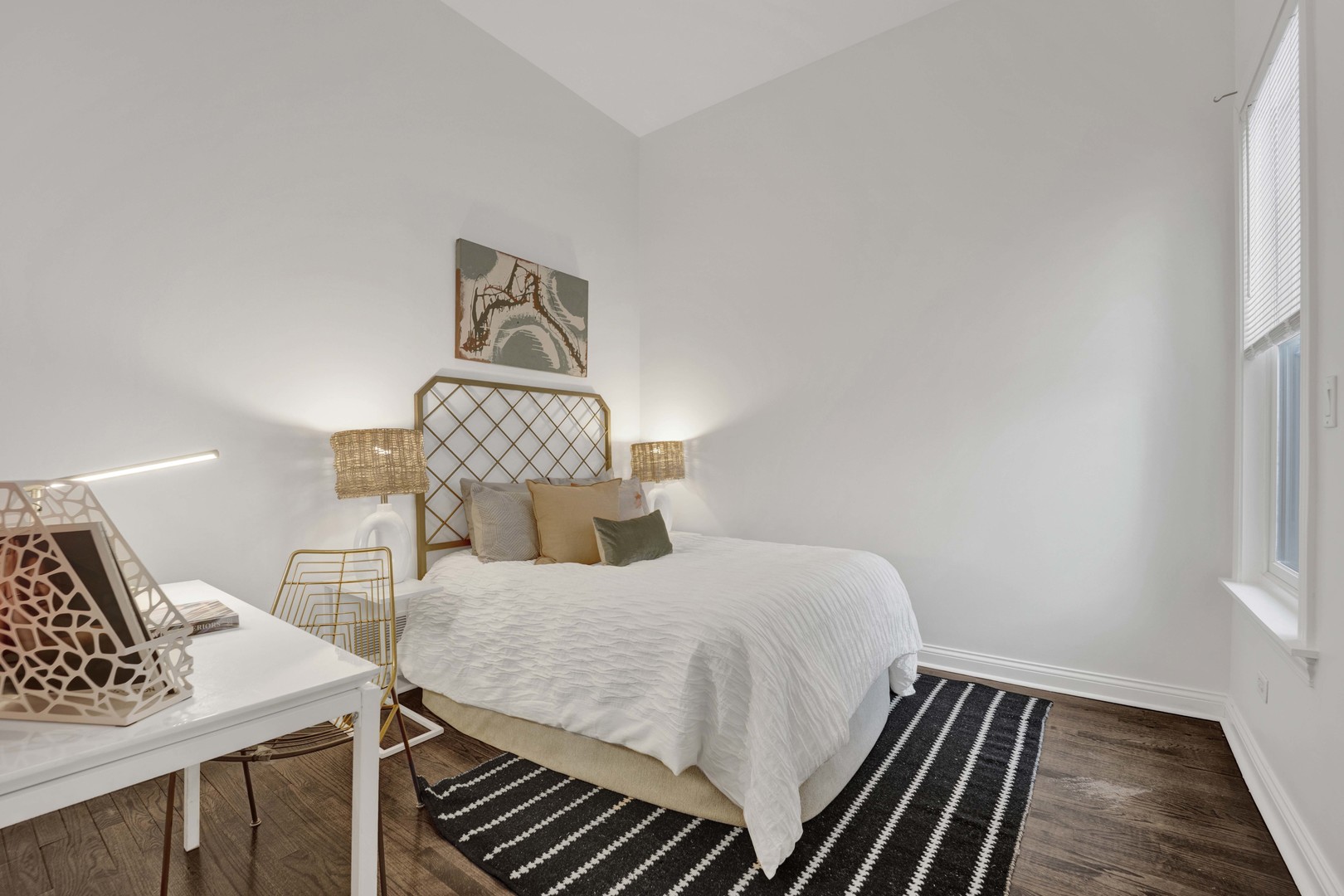 2522 W Chicago Avenue Unit: 4