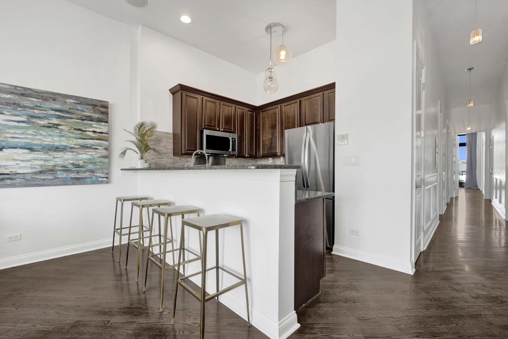 2522 W Chicago Avenue Unit: 4