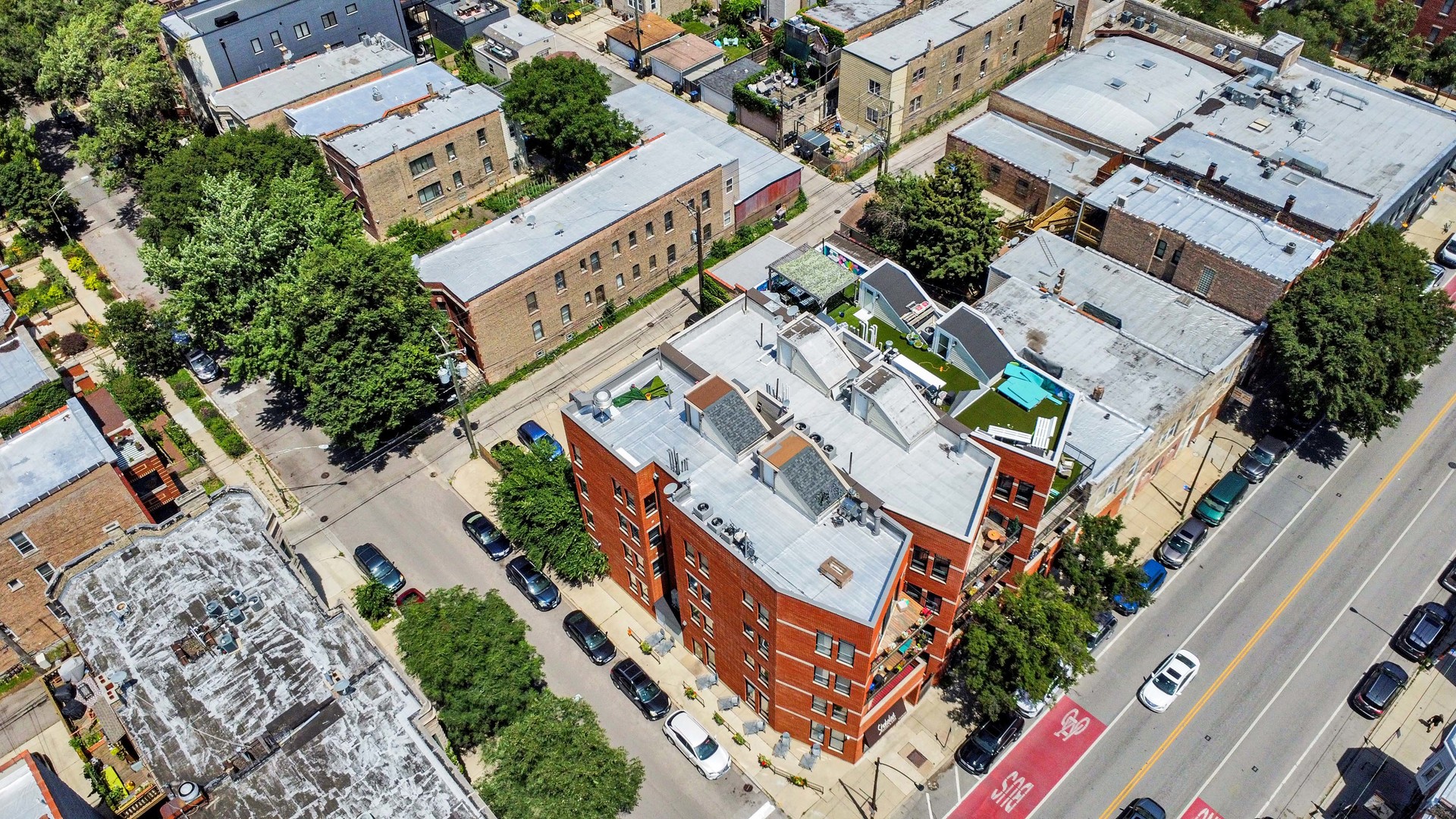 2522 W Chicago Avenue Unit: 4