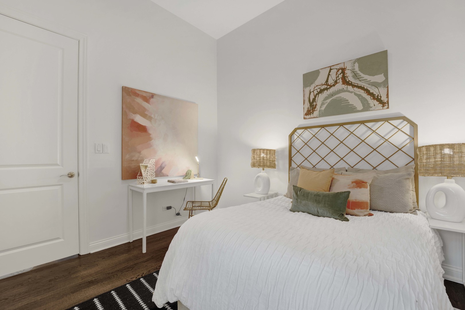 2522 W Chicago Avenue Unit: 4