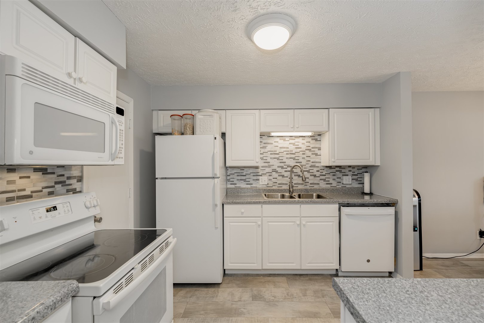 19 Crystal Court Unit: 19