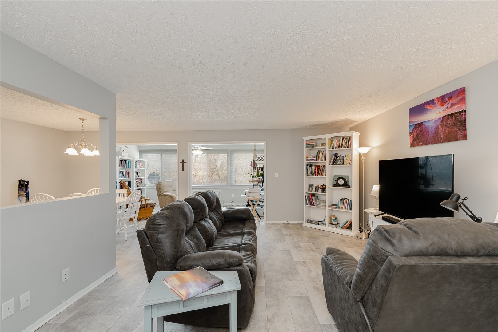 19 Crystal Court Unit: 19