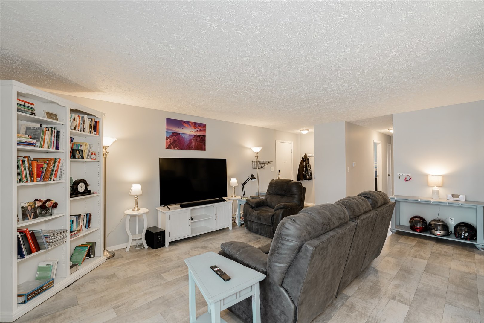 19 Crystal Court Unit: 19