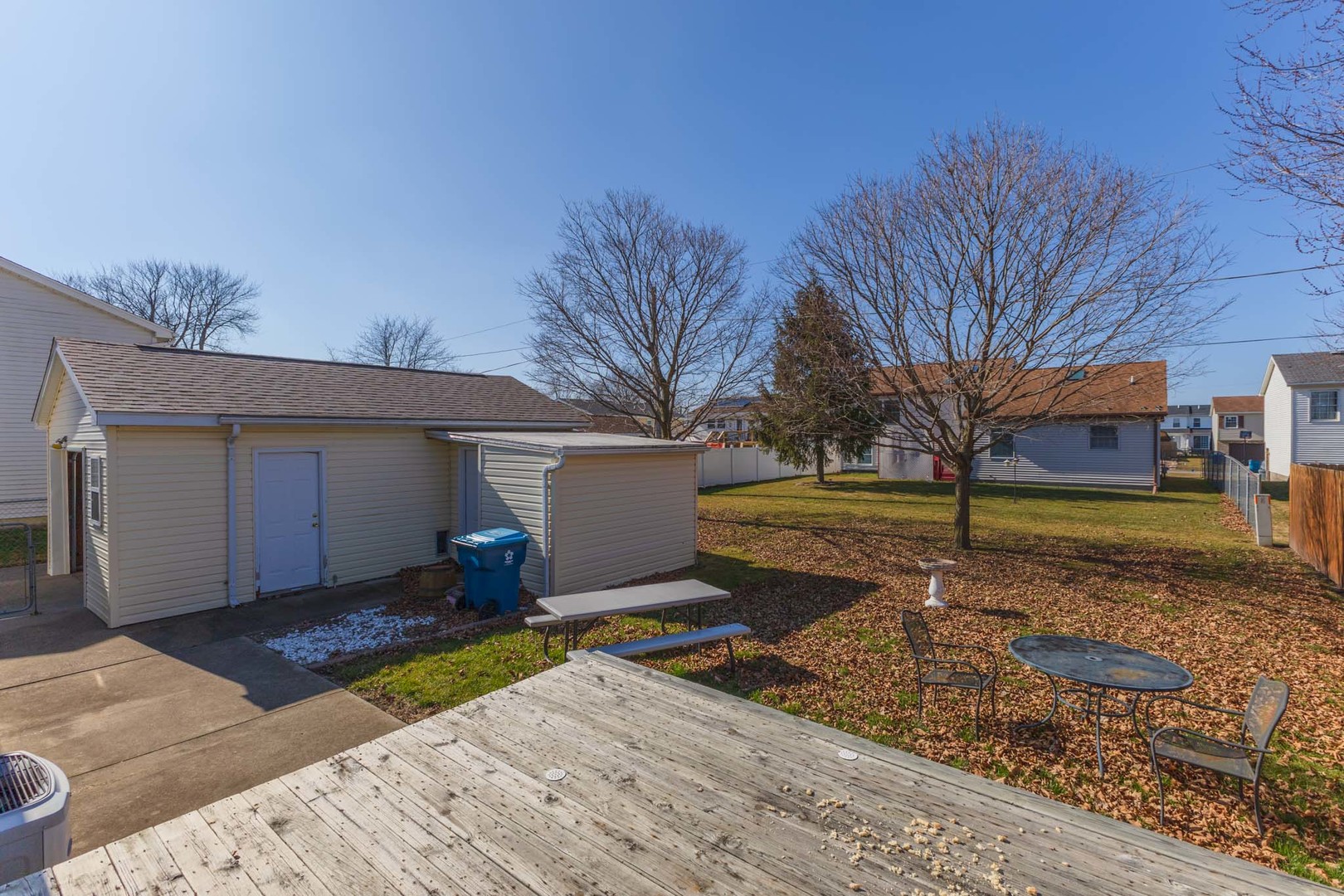 1305 N Nixon Drive