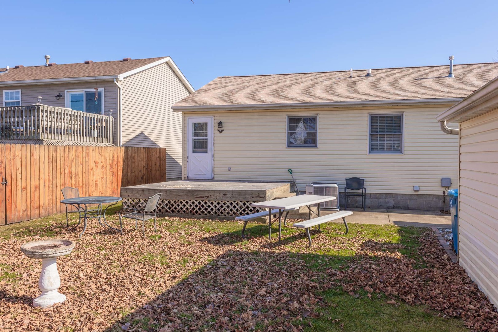 1305 N Nixon Drive