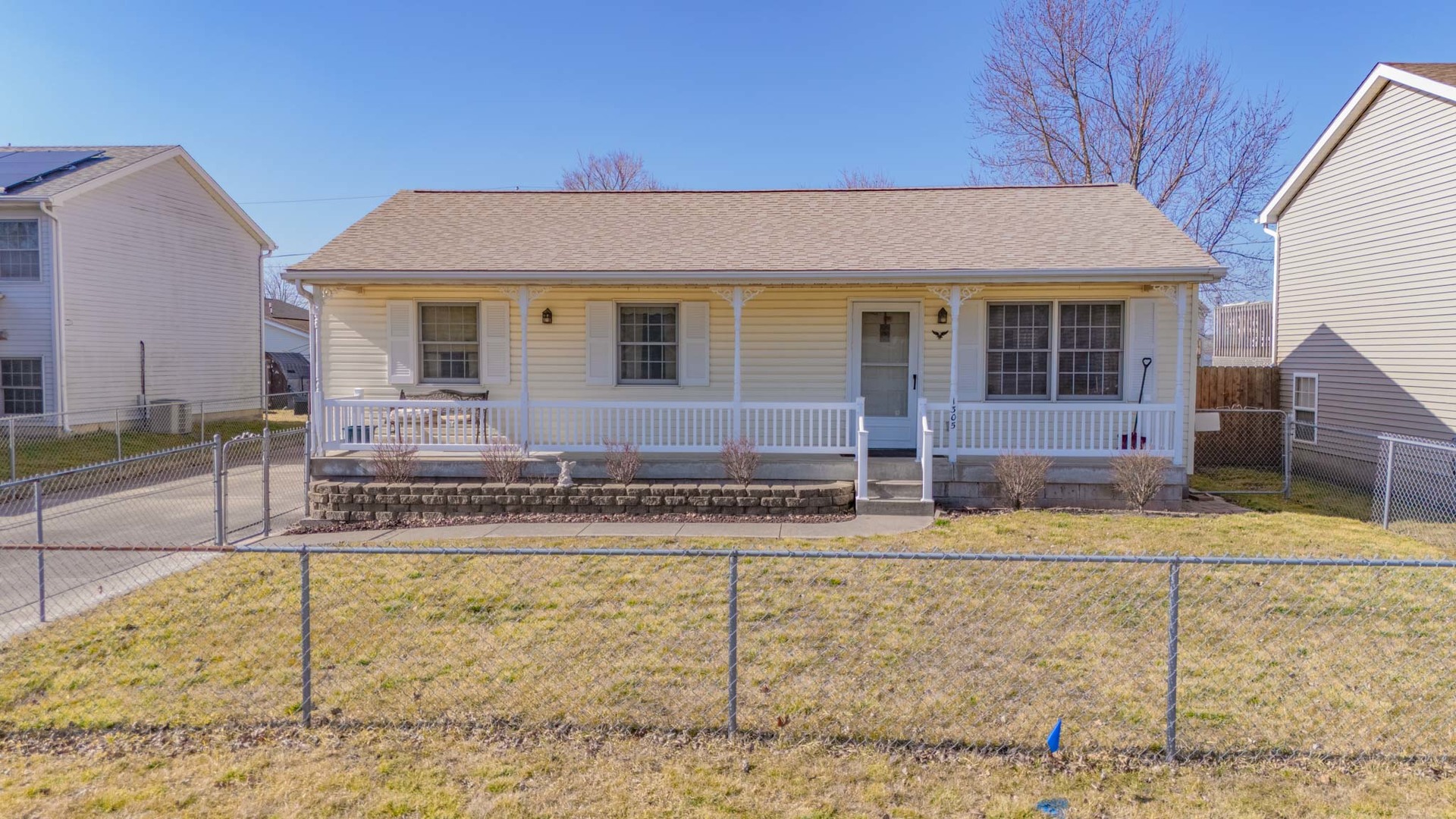 1305 N Nixon Drive