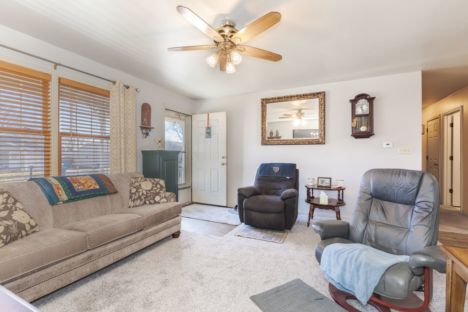 1305 N Nixon Drive